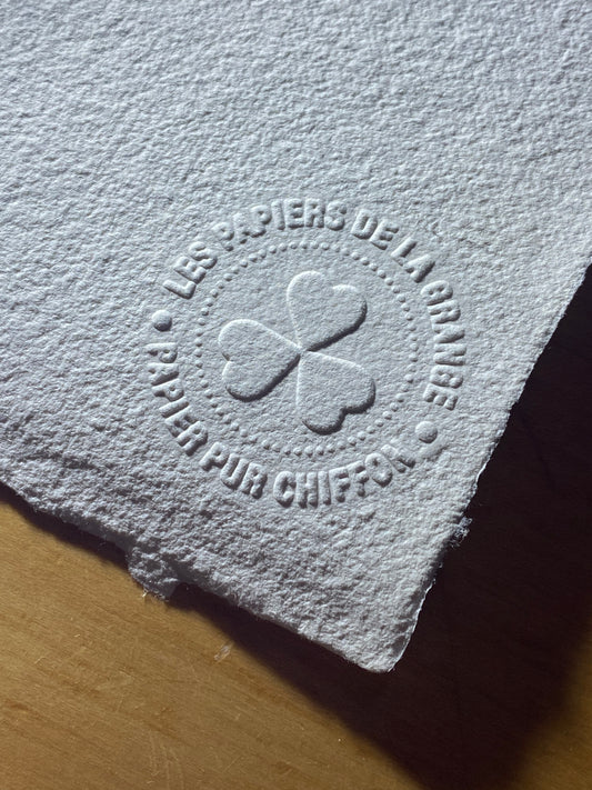 Papier pur chiffon avec embossage (250-350 g/m²)