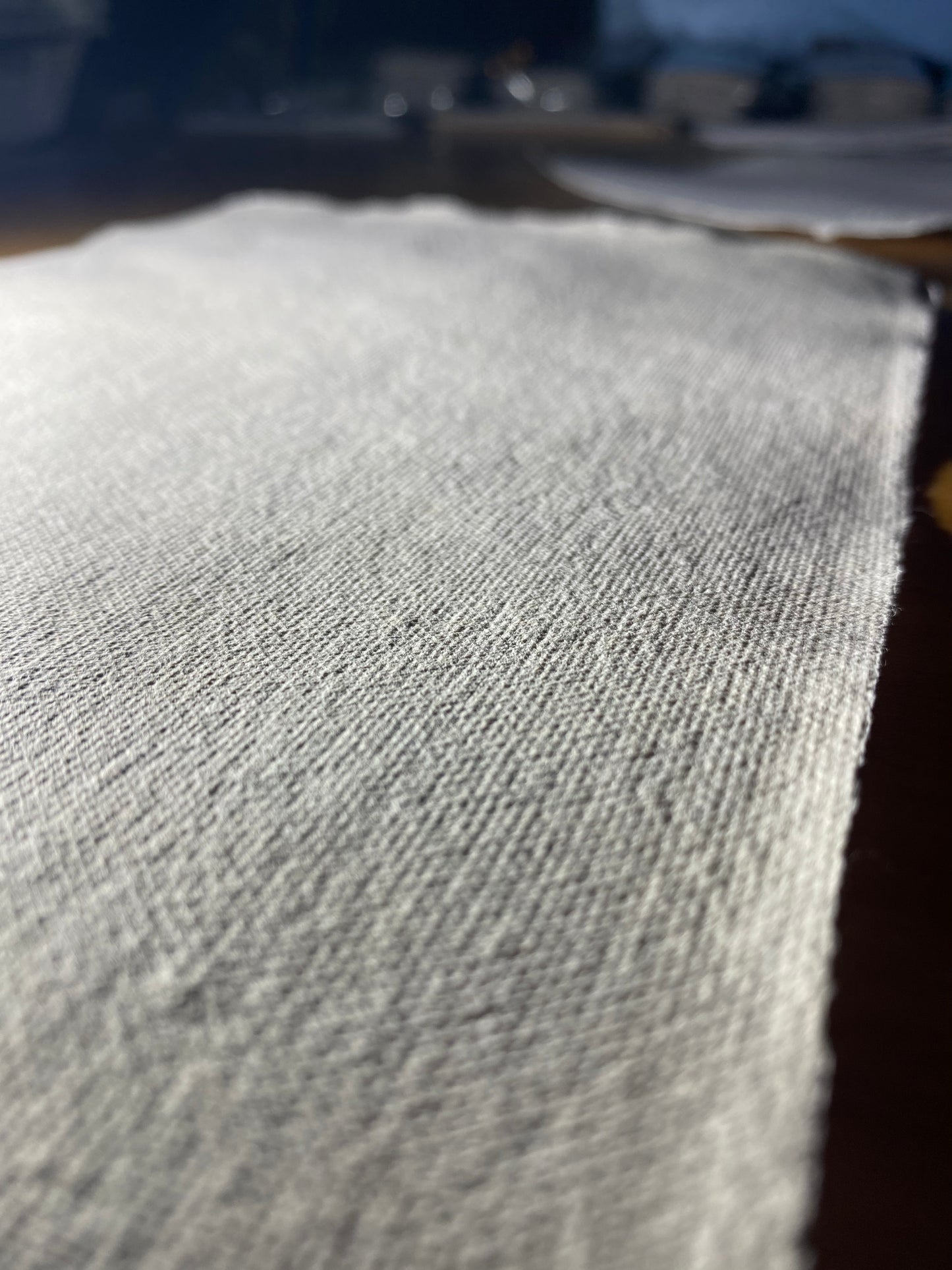 Papier pur chiffon "Coton écru" avec embossage (200-300 g/m²)