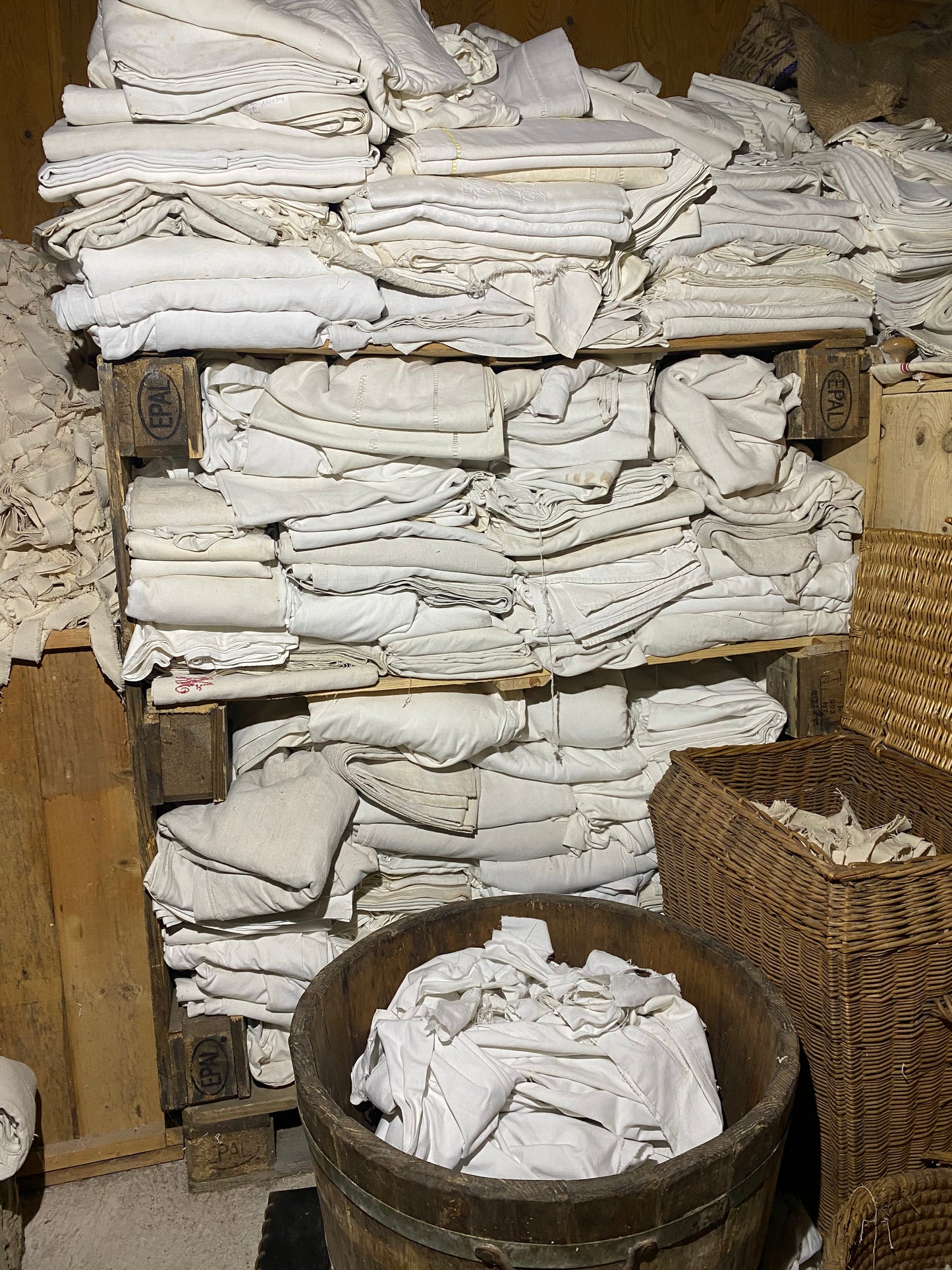 Papier pur chiffon avec embossage (250-350 g/m²)