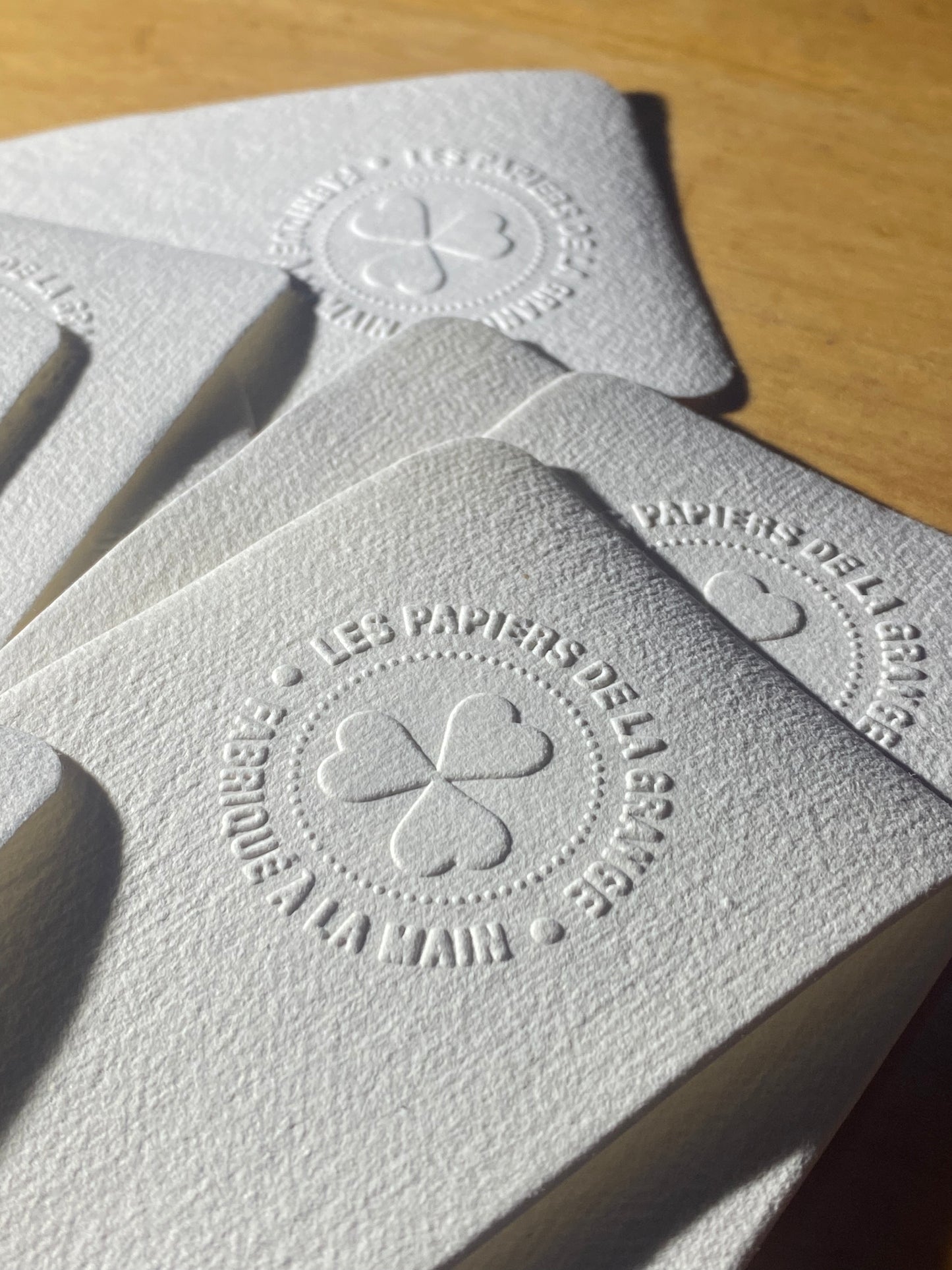 Marque-page long (avec embossage)