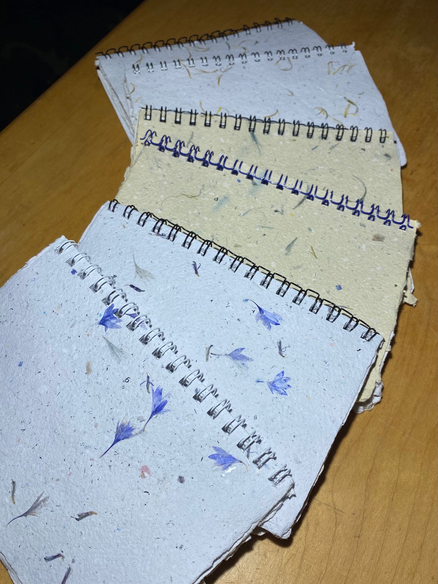 Carnet Spirale - papier recyclé (Format A6 / 10 pages)
