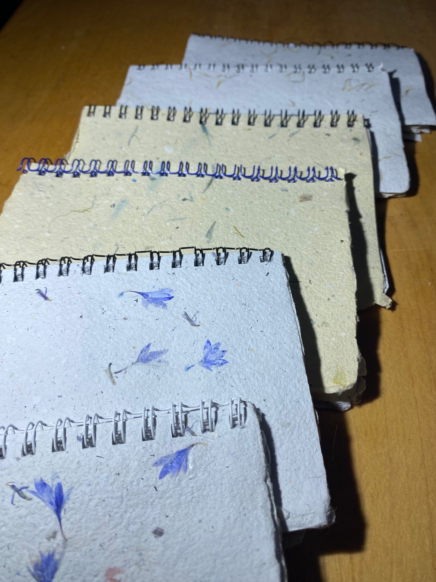 Carnet Spirale - papier recyclé (Format A6 / 10 pages)