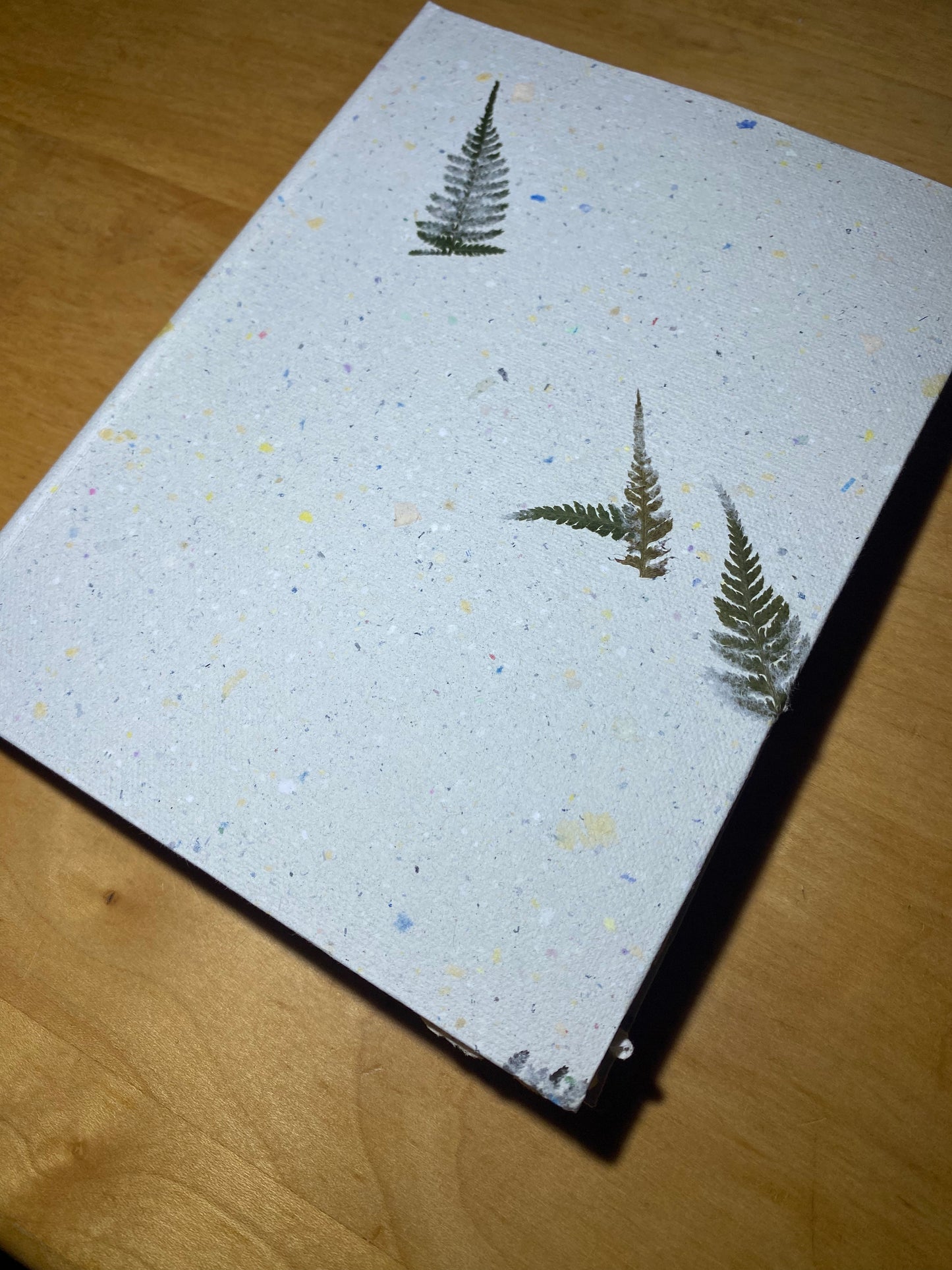 Carnet reliure Bradel - papier pur chiffon "draps anciens" (Format A5 / 20 pages)
