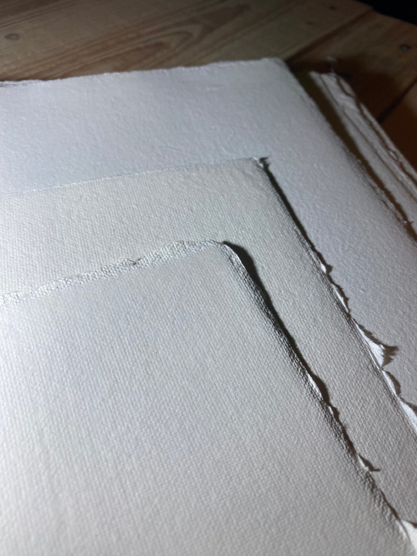 Papier pur chiffon laminé "draps anciens" (250-350 g/m²)