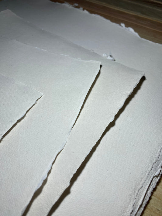 Papier pur chiffon laminé "Coton écru" (200-300 g/m²)