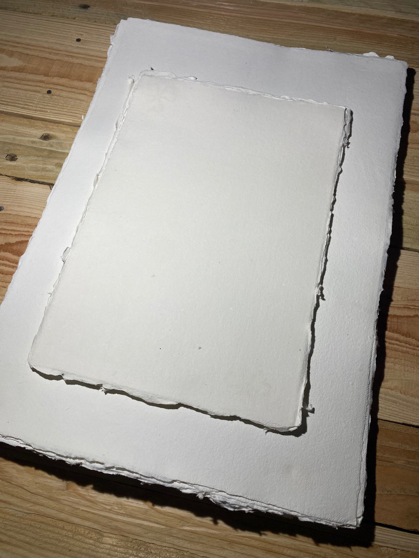 Papier pur chiffon laminé "draps anciens" (250-350 g/m²)