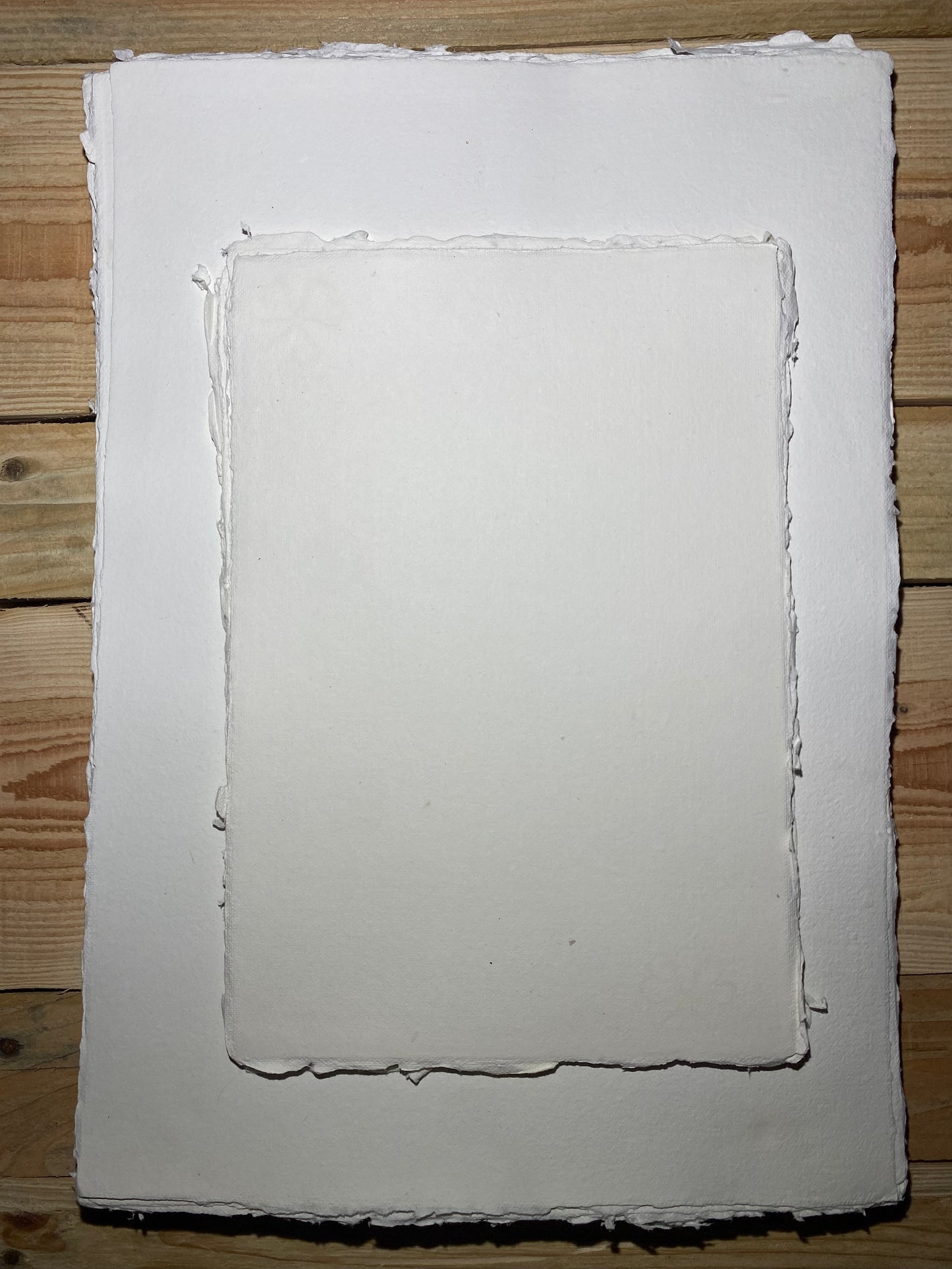 Papier pur chiffon laminé "draps anciens" (250-350 g/m²)