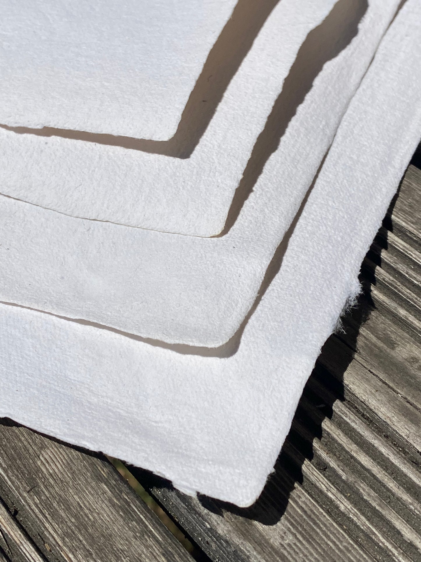 Papier pur chiffon avec embossage (250-350 g/m²)